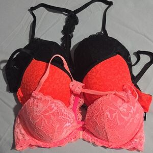 Victoria's Secret Black and Red Lace Bra